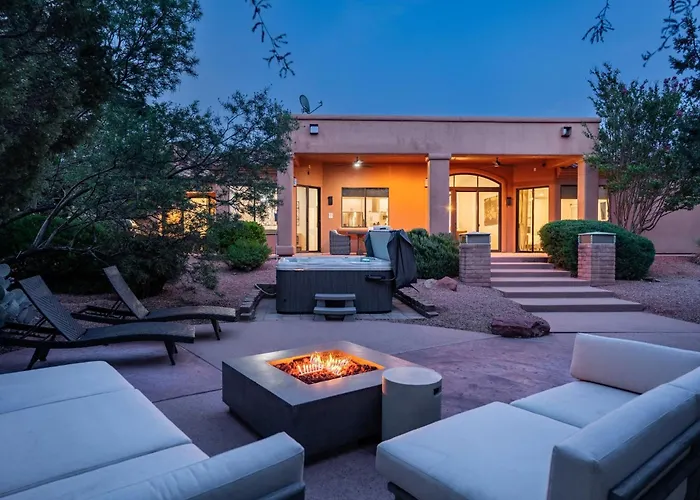 Amazing Luxury With Hot Tub & Views Holiday home