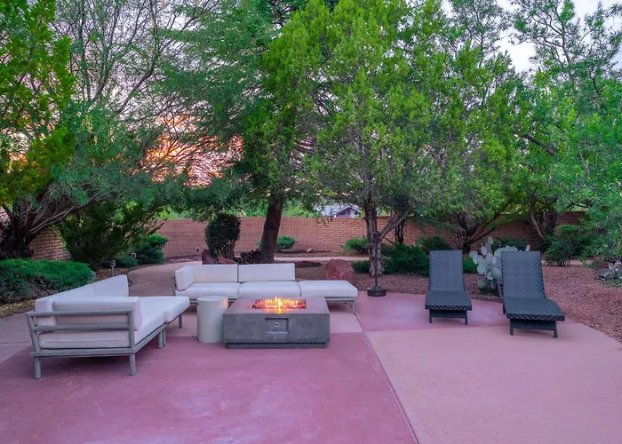 Amazing Luxury With Hot Tub & Views